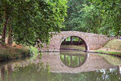 Le pont de la Rode &agrave; Tr&egrave;bes