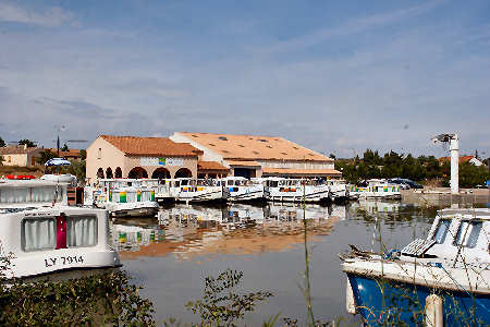 La base Locaboat à Argens-Minervois