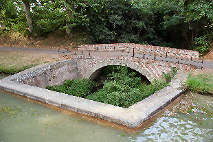 L'aqueduc d'Aiguesvives