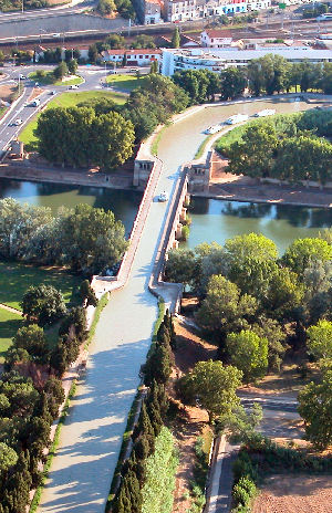 Le pont-canal sur l'Orb vu du ciel