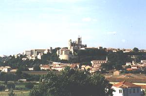 La ville de Béziers vue du haut des écluses de Foncérannes