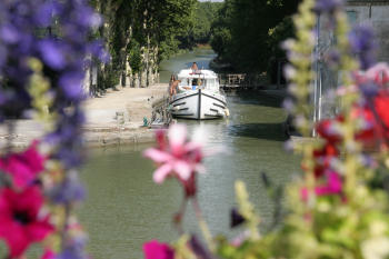 Sortie d'écluse à Castelnaudary